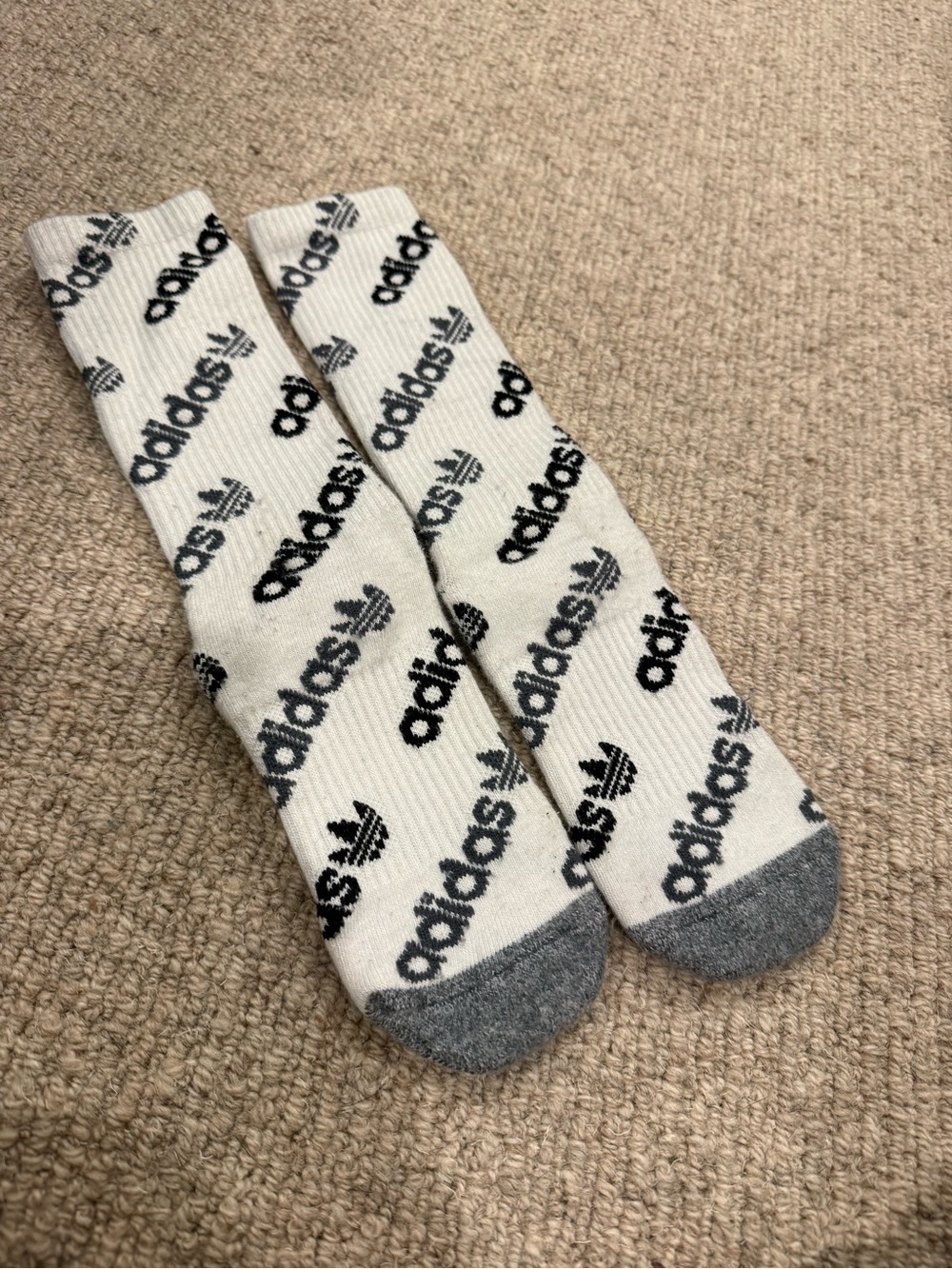Adidas originals trefoil monogram logo crew socks adult size
